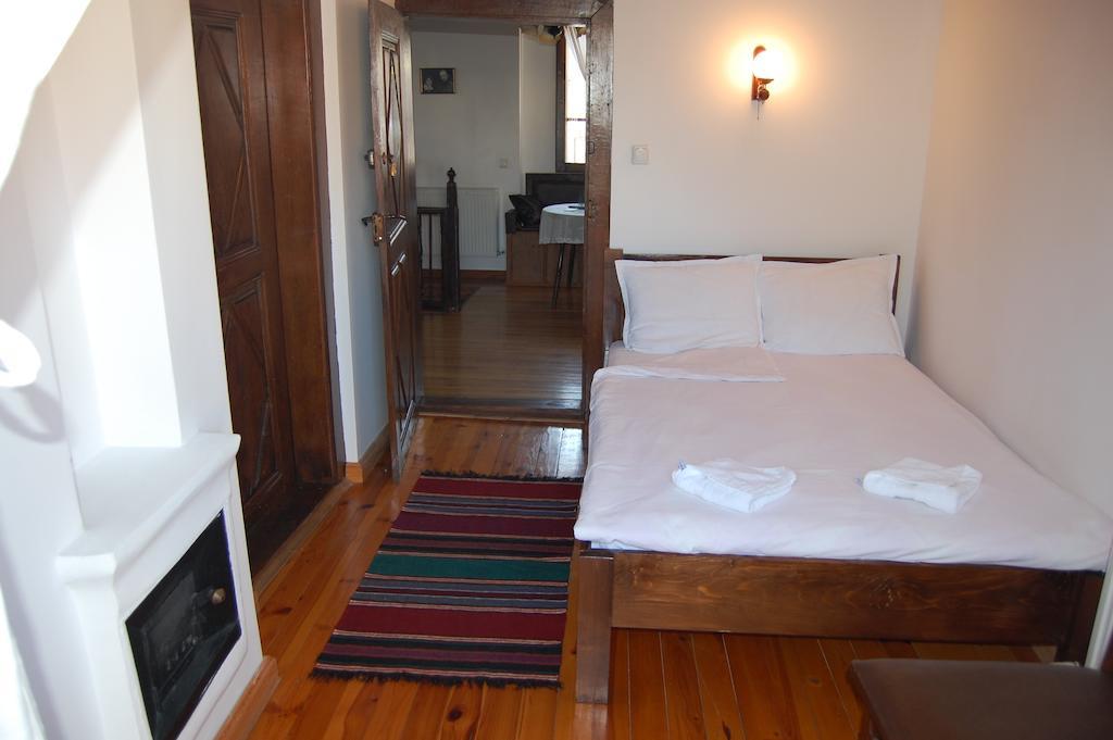 Kazasovata Guest House Triavna Quarto foto