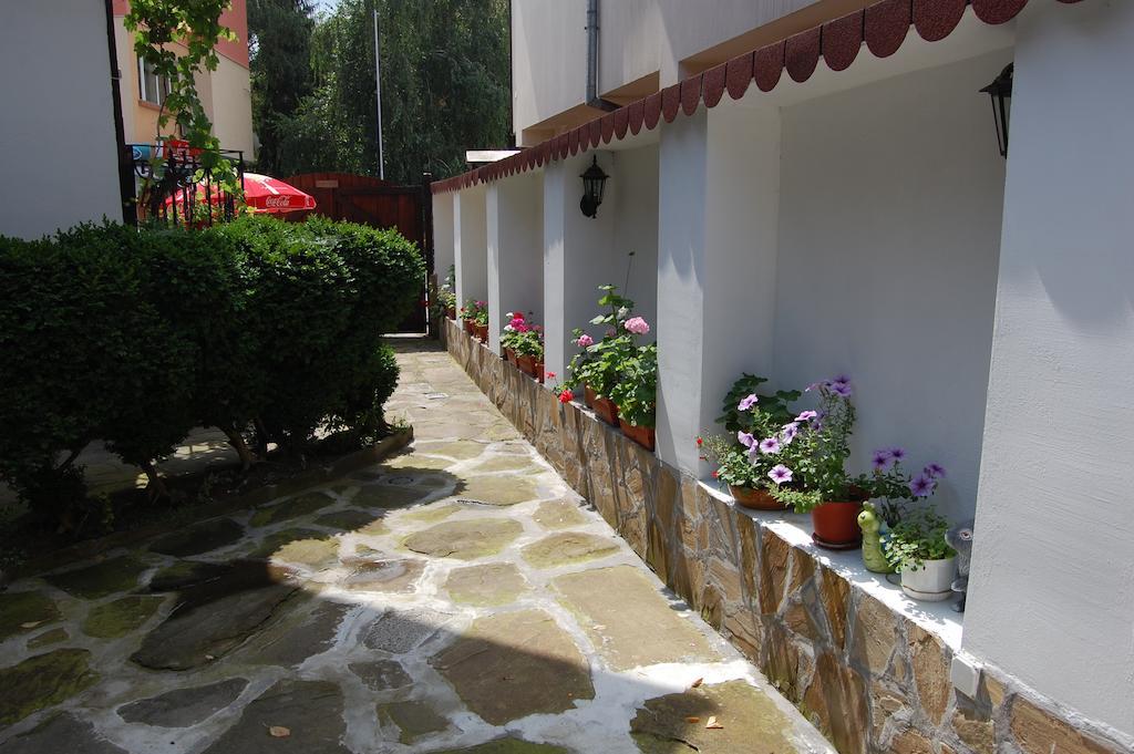 Kazasovata Guest House Triavna Quarto foto