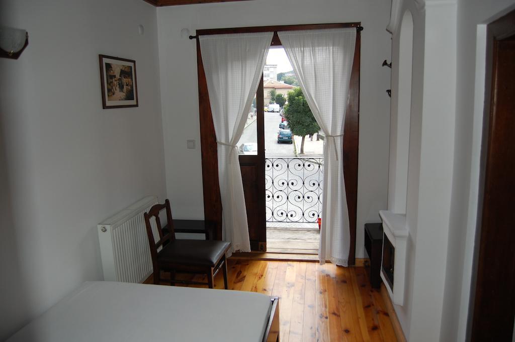 Kazasovata Guest House Triavna Quarto foto