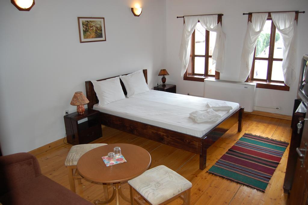 Kazasovata Guest House Triavna Quarto foto
