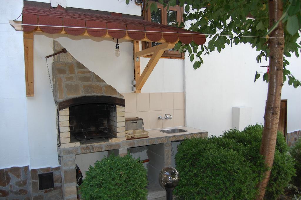 Kazasovata Guest House Triavna Exterior foto