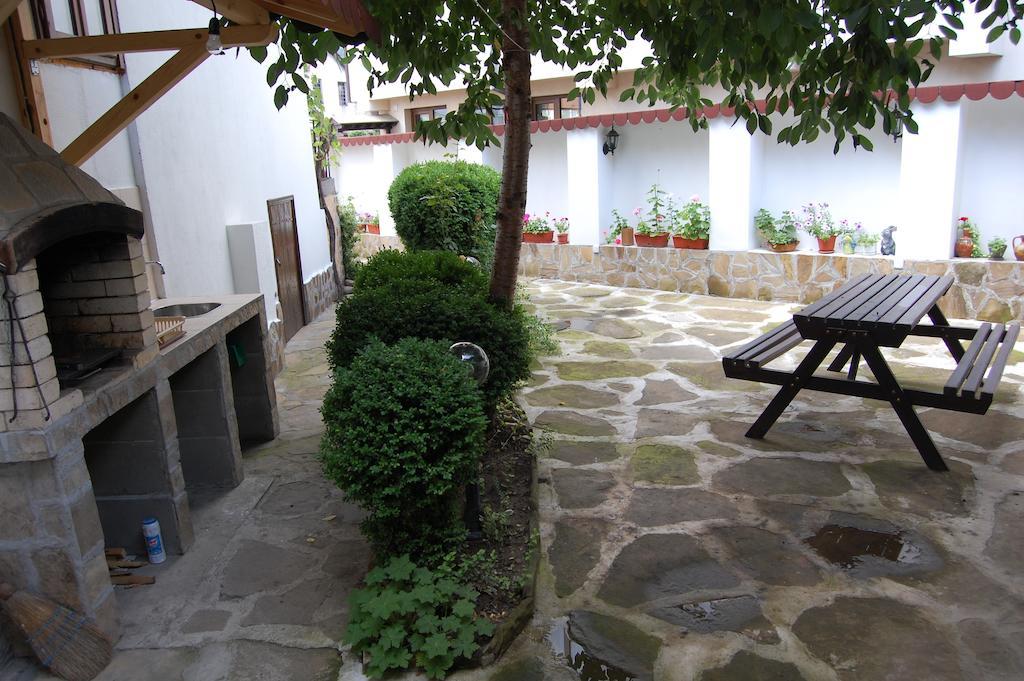 Kazasovata Guest House Triavna Exterior foto
